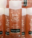 sua-tam-tay-te-bao-chet-Neutrogena-250ml