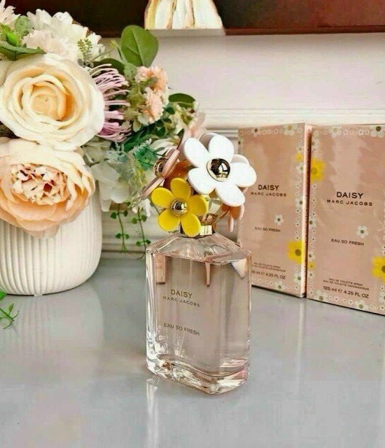 Nước hoa Marc Jacobs Daisy Eau So Fresh